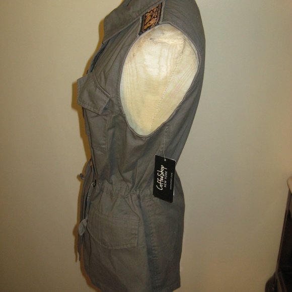 CoffeeShop New York Snap Zip Front Vest - Picture 5 of 7